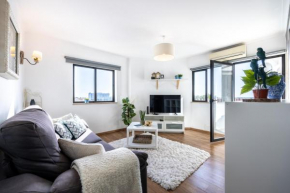 Cozy ocean view apartment
